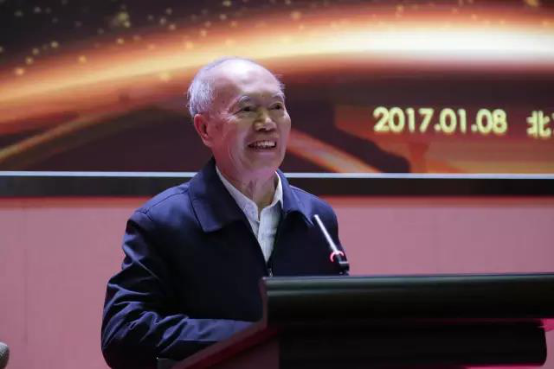 中國炤明學會炤明係統建(jian)設運營專委會(hui)在北(bei)京(jing)成